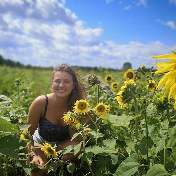 Meet your Posher, Laurence - Picture 1 of 1